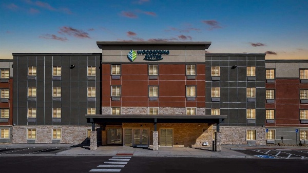 WoodSpring Suites Greeley image 4